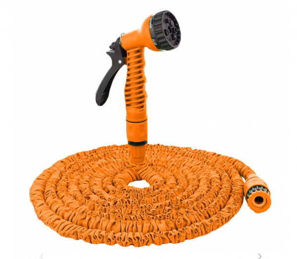 Набор для полива с растягивающимся шлангом 22м Вихрь