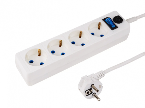 Сетевой фильтр PROconnect Standard 11-9526 4 гнезда 3х0.75 мм² 1.5 м Белый