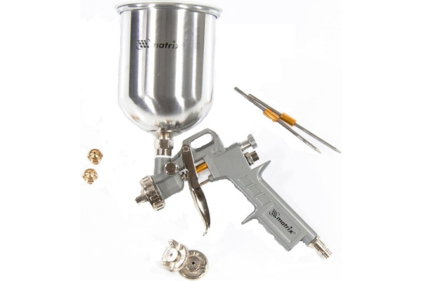 Краскораспылитель пневмат. с верхним бачком V=1,0 л, сопла диаметром 1.2, 1.5 и 1.8 мм// Matrix