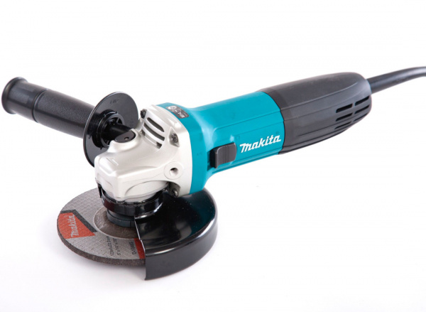 Углошлифовальная машина УШМ 720Вт 125мм GA 5030 Makita