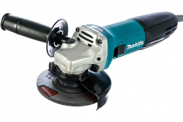 Машина углошлифовальная 115мм.  440Вт. Makita GA4530
